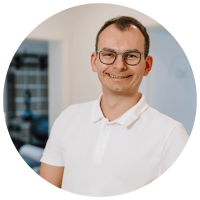 Businessportrait eines Therapeuten für Website und professionelle Sichtbarkeit.